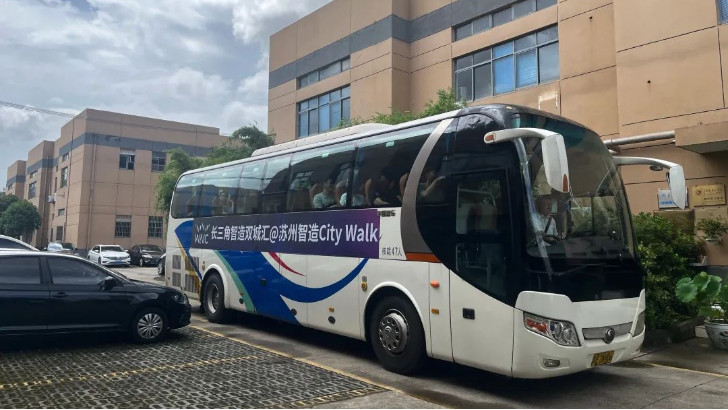 長(zhǎng)三角智造雙城匯走進(jìn)依斯倍，共探工業(yè)環(huán)保與 AI 融合新路徑